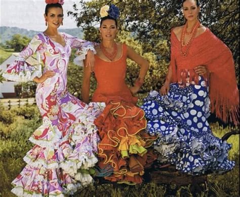  Your Fashion: Spanish Style & Identity: A Journey Through Threads and Tradition